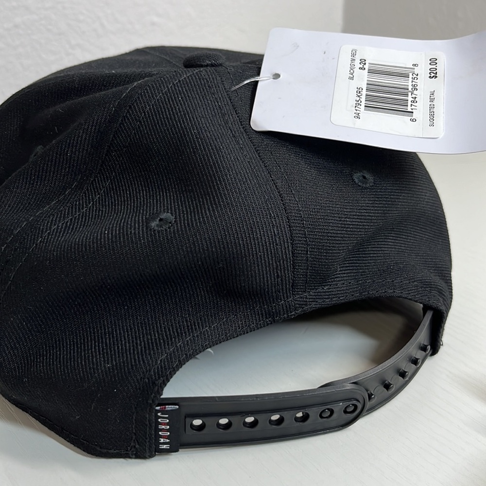 NWT. Jordan adjustable hat and Jordan sackpack - Picture 4 of 5